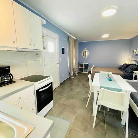 Goatandros Cozy Studio Apartment In Gavrio Daire