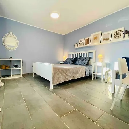 Goatandros Cozy Studio Apartment In Gavrio *