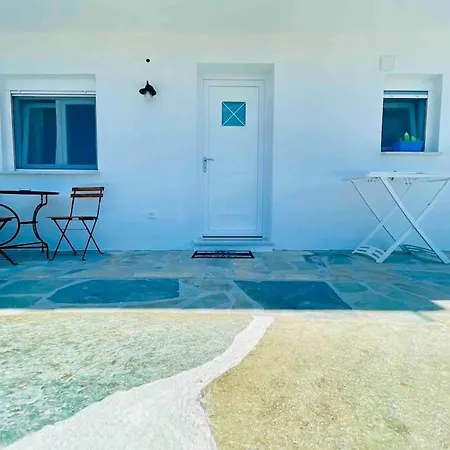 Goatandros Cozy Studio Apartment In Gavrio Daire